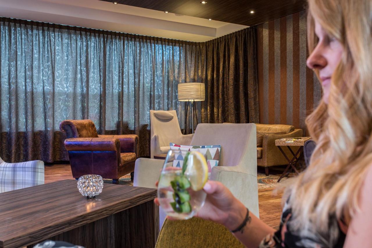 Hotel Peterhof - Urban Lifestyle كمبتن المظهر الخارجي الصورة