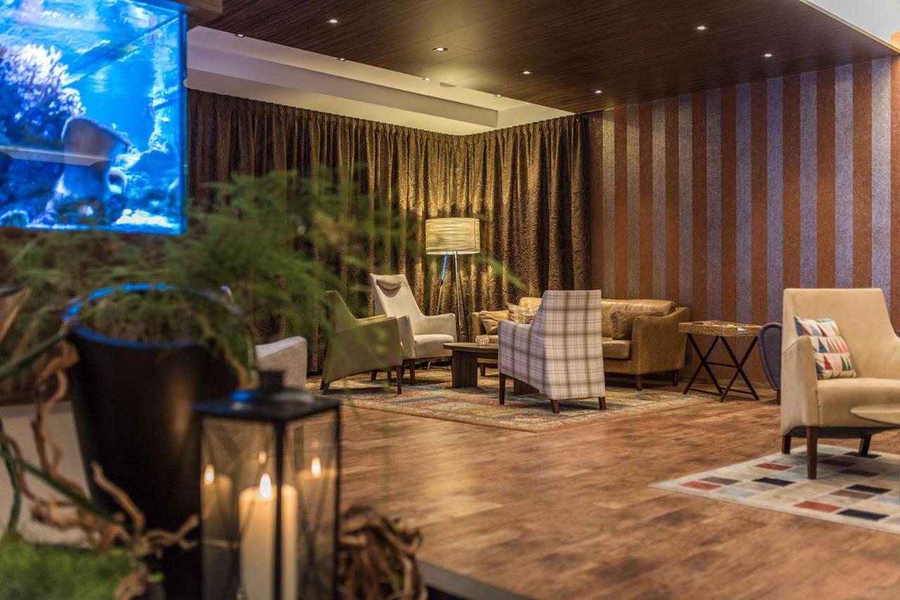 Hotel Peterhof - Urban Lifestyle كمبتن المظهر الخارجي الصورة