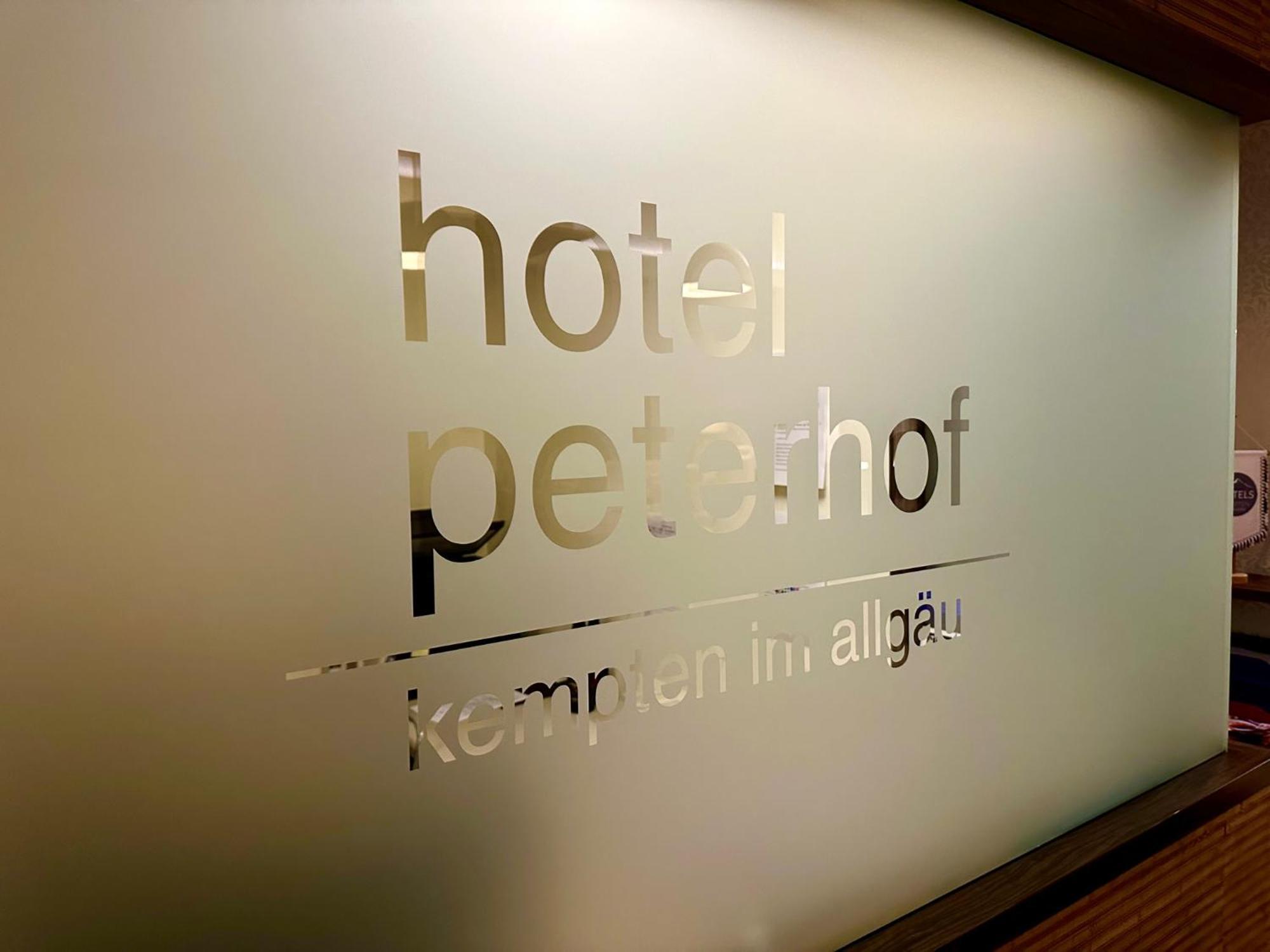 Hotel Peterhof - Urban Lifestyle كمبتن المظهر الخارجي الصورة